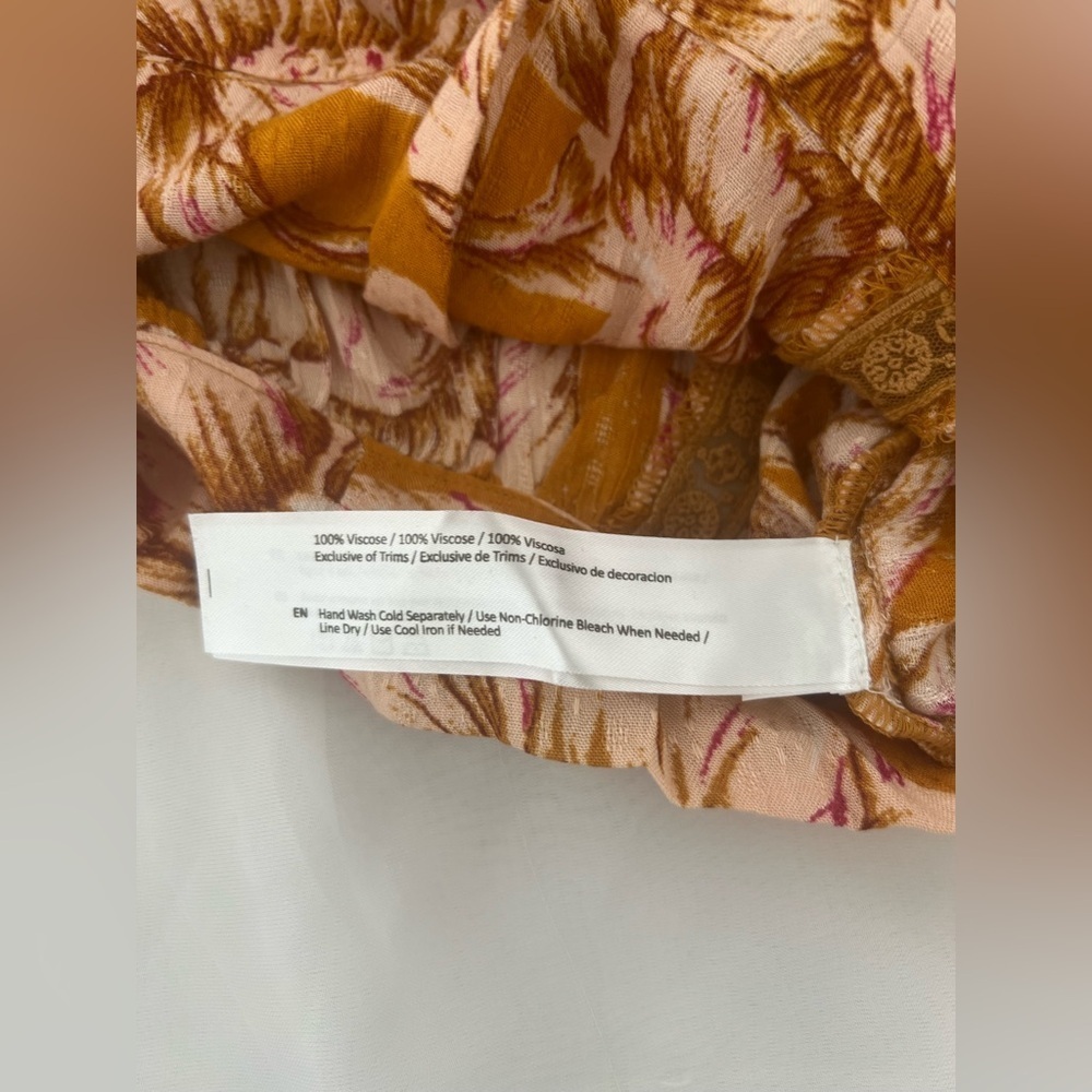 NWT Band of the Free LIBBY GOLD FLORAL BELL SLEEVE CROP TOP - Picture 10 of 11